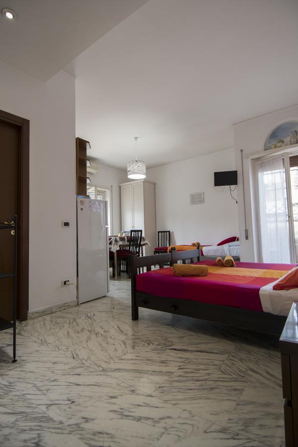 La Voliera Bed & Breakfast Rome Exterior photo