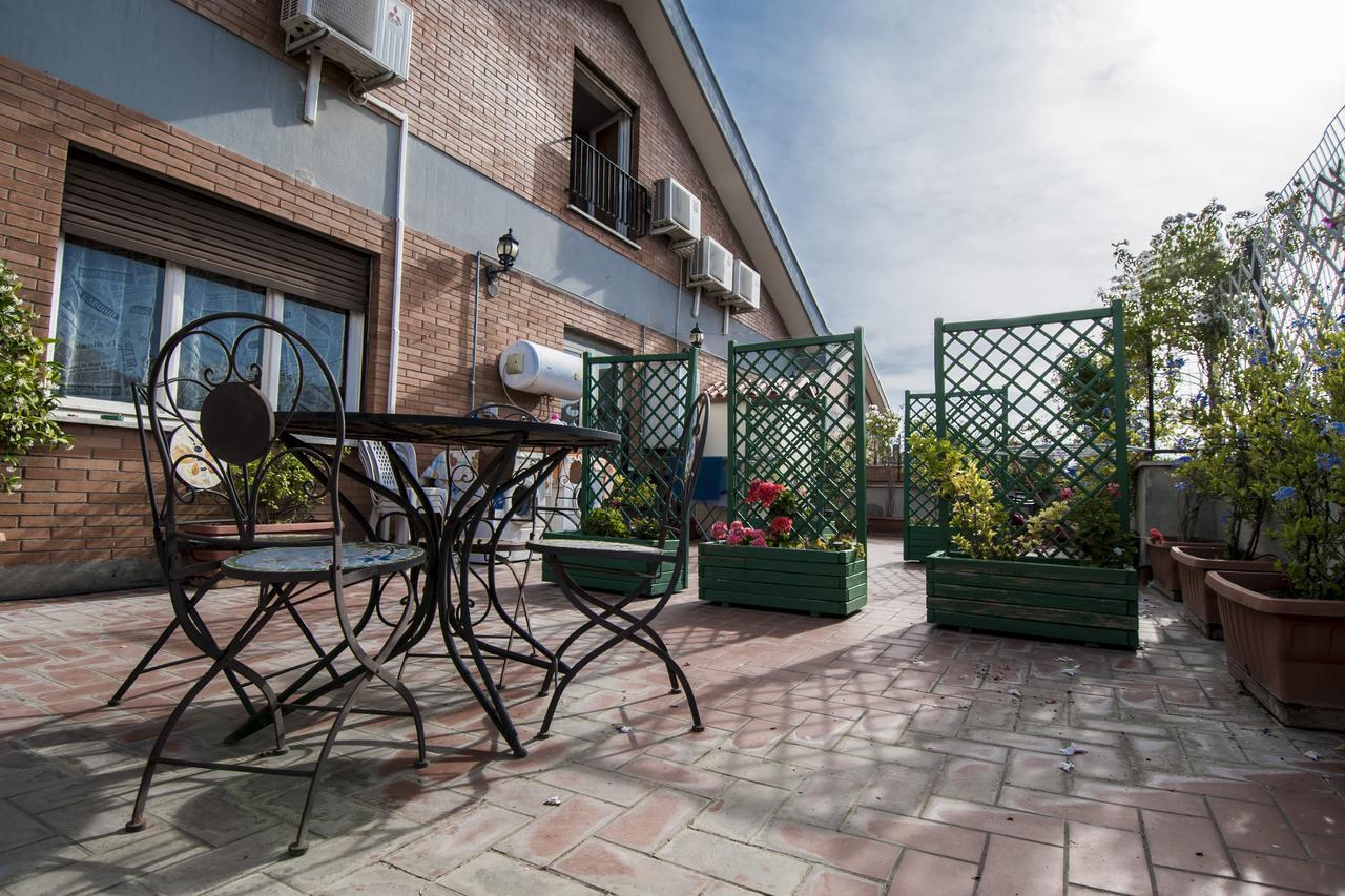 La Voliera Bed & Breakfast Rome Exterior photo